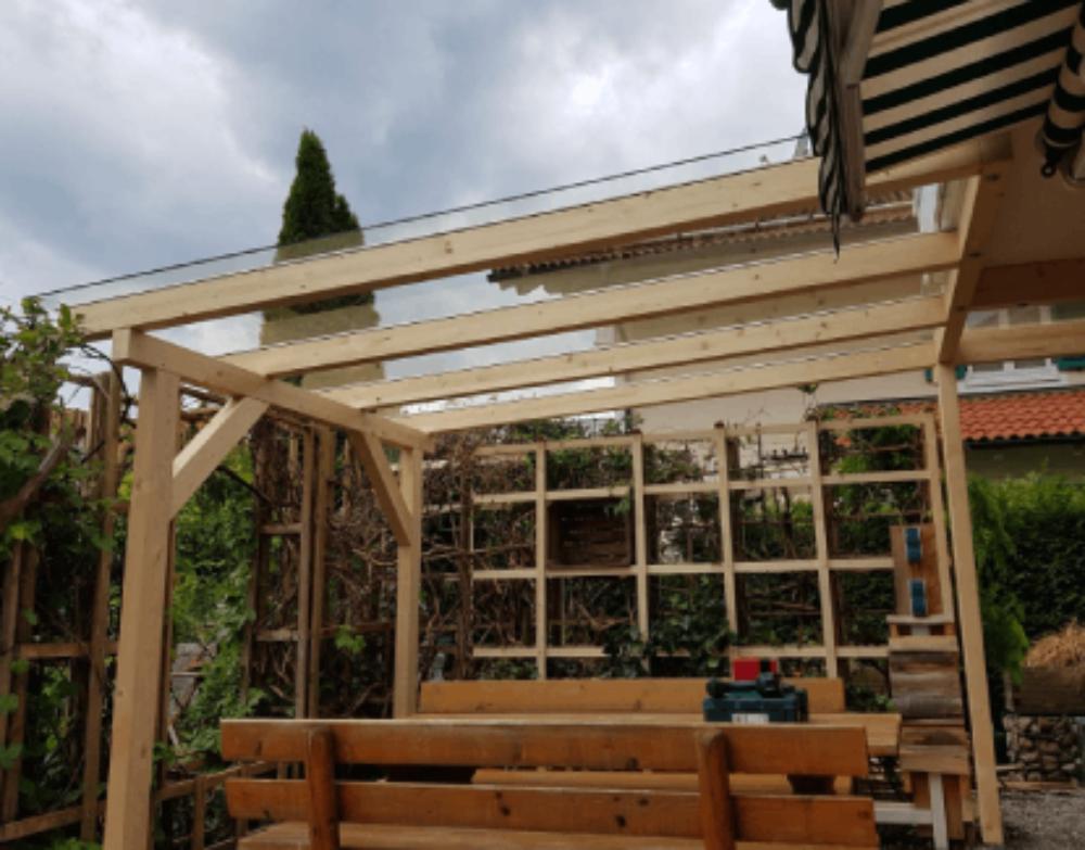 Terrassenüberdachung aus Holz